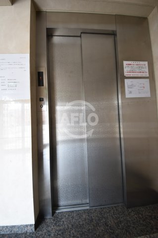 ドーム1番館　日吉小学校の設備|ドーム１番館　エレベーター