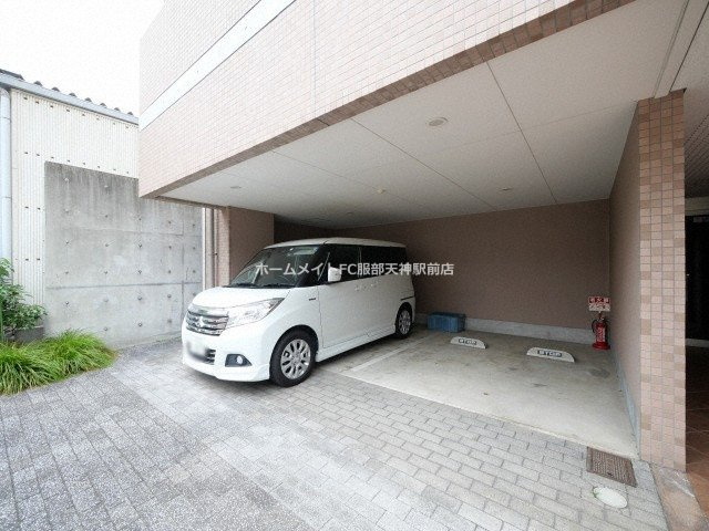 ポルトボヌールの駐車場