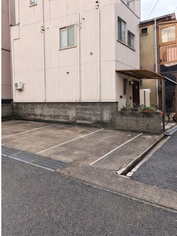田中町3丁目　土地の前面道路含む現地写真|高低差も無く建築しやすい土地です。