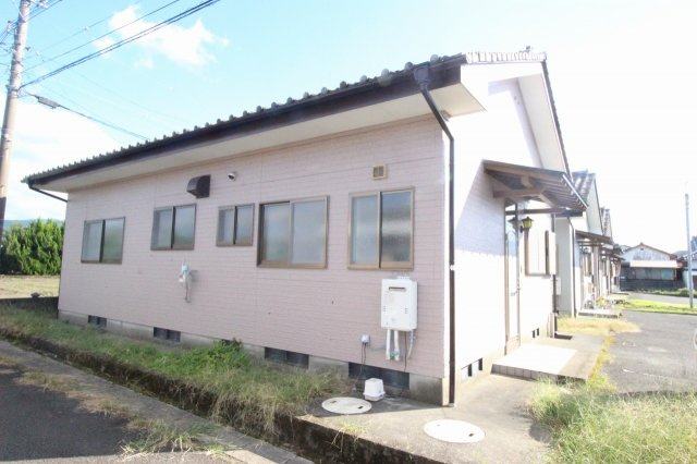 安田貸家の外観|外観は落ち着いています