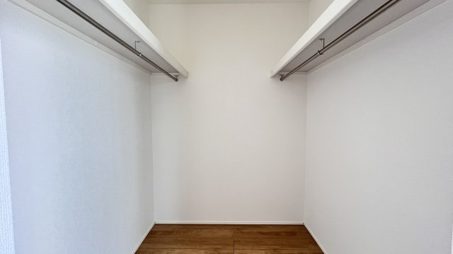 ●鈴鹿市白子2丁目01期 新築戸建の収納