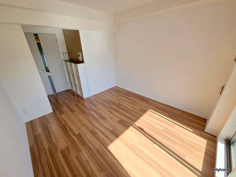 エスライズ北堀江スワン　仲介手数料無料の寝室