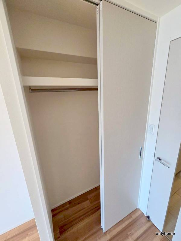 エスライズ北堀江スワン　仲介手数料無料の収納