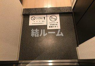 板橋区宮本町の賃貸マンションの玄関