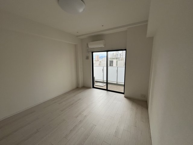 【寝室】ブリリアンクラス河原町（旧：LaSante河原町） 