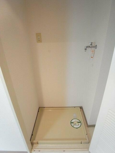 ダイアパレス浅草第2の設備|洗濯機置場