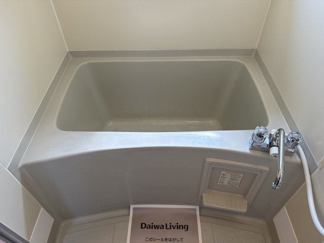 ウィステリアの浴室