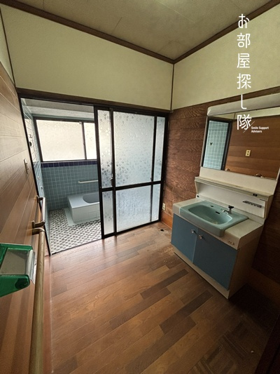 久留米市御井町の一戸建ての洗面所