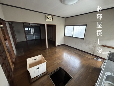 久留米市御井町の一戸建ての居間・リビング