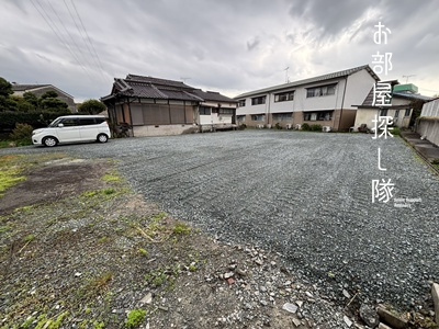 久留米市御井町の一戸建ての駐車場
