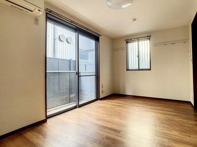 Ａ・Ｍフラット