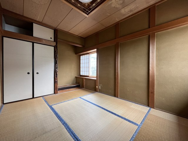 熊取町新野田2丁目　中古戸建の和室|日本らしい落ち着いた雰囲気の和室です。