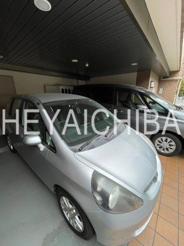 ファミール浅草シティウエストの駐車場