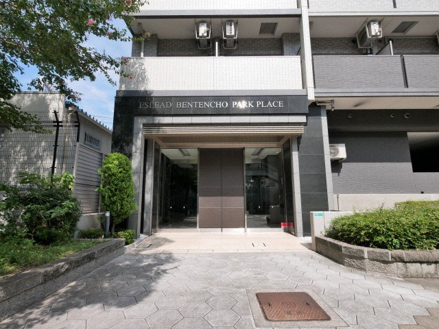 エスリード弁天町パークプレイスのエントランス