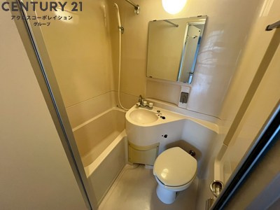 お風呂トイレ同室です