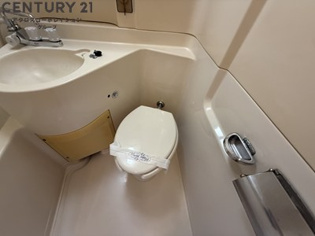 お風呂トイレ同室です
