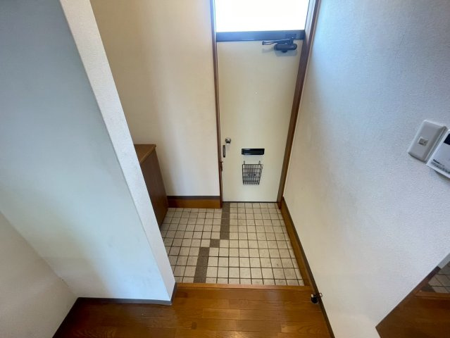 ベイハウス西山の玄関