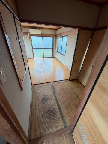 坂出市御供所町　鉄骨造３階建て住宅の洋室|３階畳の間と洋室