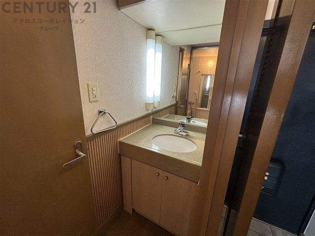 独立洗面化粧台付きでおすすめです！