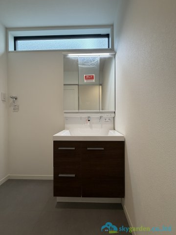小田原市扇町　新築戸建　全1棟1号棟の独立洗面台