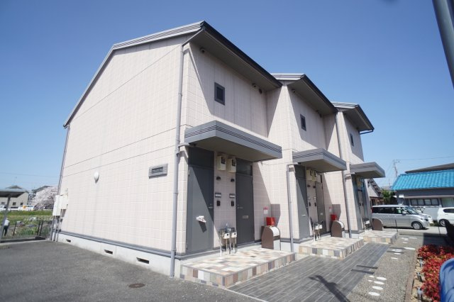 奈良市中山町のアパート