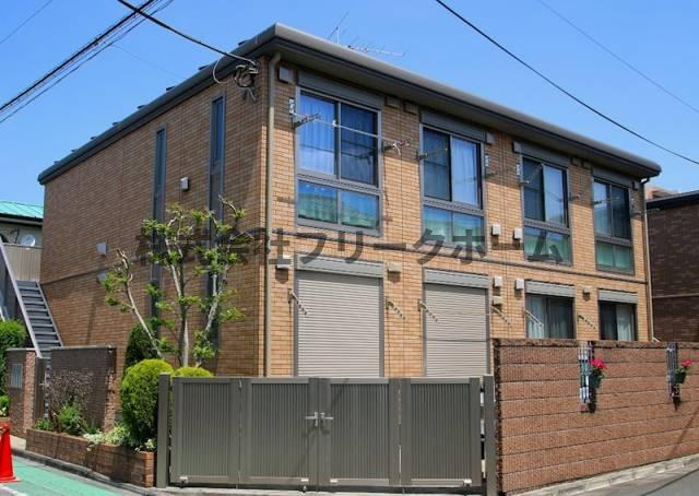 三鷹市下連雀４丁目のアパートの外観