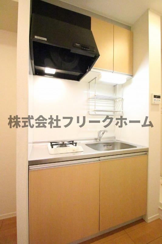 三鷹市下連雀４丁目のアパートのキッチン