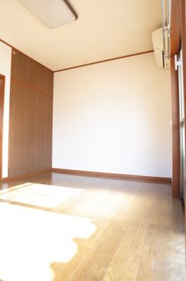 【寝室】 | ハウスプランタン | 日当たり、風通し良好。