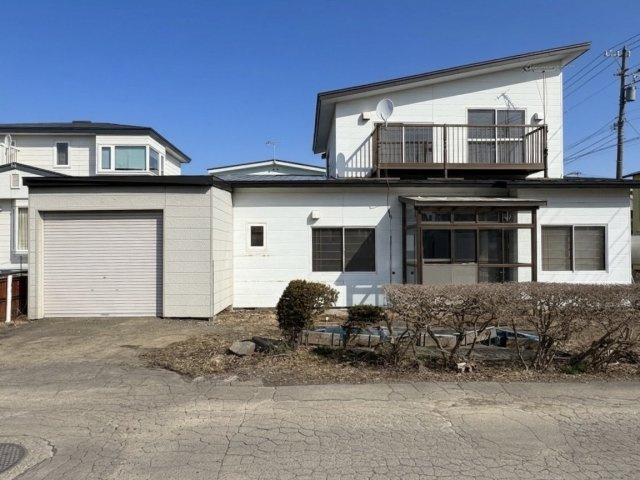 【鳥取北4丁目角地の開放感とゆとり、理想の住まいを叶える約61坪】