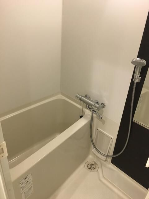 レーヴ飛鳥山フェルクルールの浴室