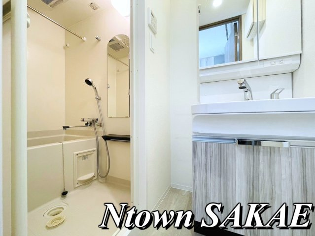 【洗面所】 | プレサンス名駅南エディフィス | ゆったりとスペースのある洗面所