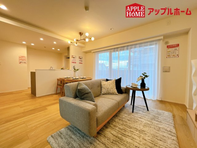 [中古マンション] さいたま市大宮区大成町 ミオカステーロ大宮の居間・リビング