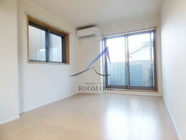 ブラウニーの居間・リビング|洋室のお部屋です。