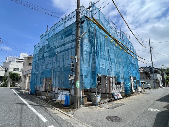 練馬区田柄4丁目　南道路×吹抜けリビング　角地含む全2棟の前面道路含む現地写真