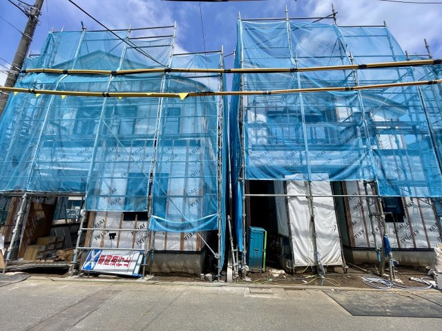 練馬区田柄4丁目　南道路×吹抜けリビング　角地含む全2棟の外観