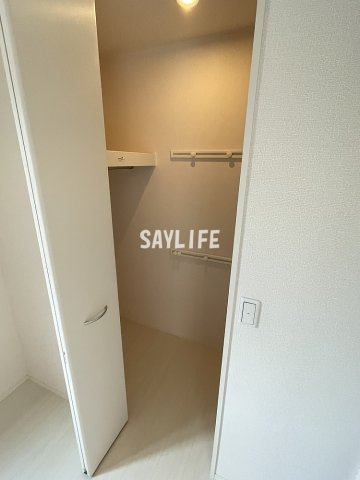 オレンジコートの収納
