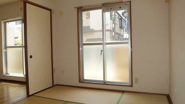 ゴールデンタウン岡崎の内装|和室６帖