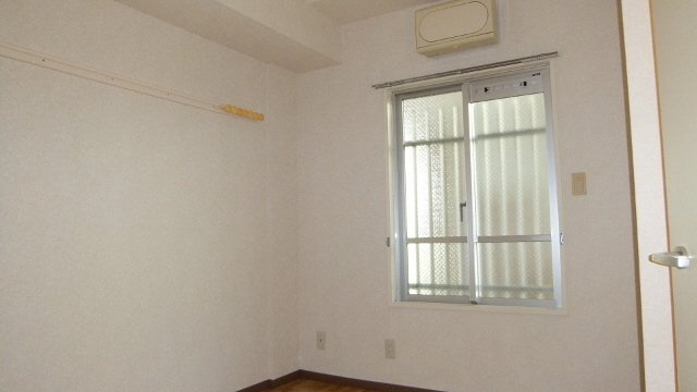 ゴールデンタウン岡崎の寝室|北側洋室5.6帖