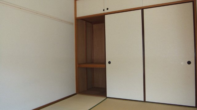 ゴールデンタウン岡崎の収納|天袋収納付き