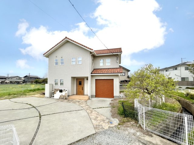 【中古戸建】渋川市半田の外観|■外観｜土日のご見学はもちろん、平日・夜間のご案内も大歓迎です♪「今から見たい」や「仕事終わりに見たい」にもご対応できますのでお気軽にお問い合わせください♪
