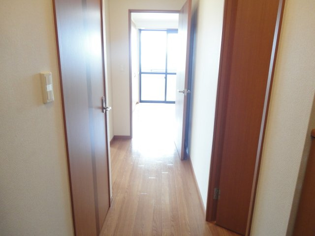 colonnade(コロネード)の内装|廊下