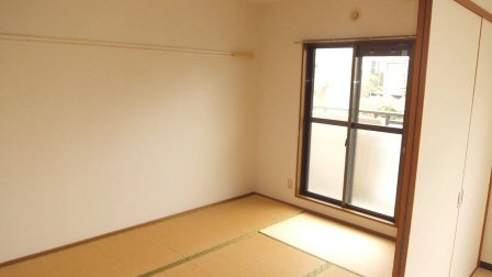 グリーンシャンテの居間・リビング|ＴＶモニターホン付きです。