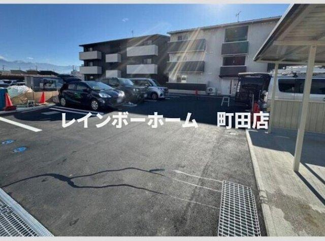 エスペリア新百合ヶ丘※初期費用分割あと払いサービス利用可能物件の駐車場|※同施工会社参考写真