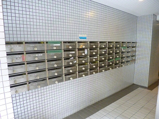 東池袋ハイツ弐番館のエントランス