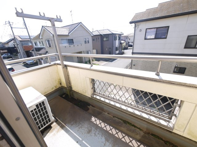八街市文違　中古戸建のバルコニー|平成18年4月築 　駐車並列2台可能　スーパーイオン徒歩約12分　公営水道 閑静な分譲地内