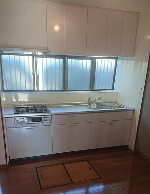 寝屋川市三井南町貸家のキッチン
