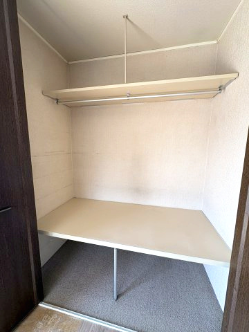 北葛飾郡杉戸町高野台西３丁目の一戸建ての収納|大きなものも収納できそうです