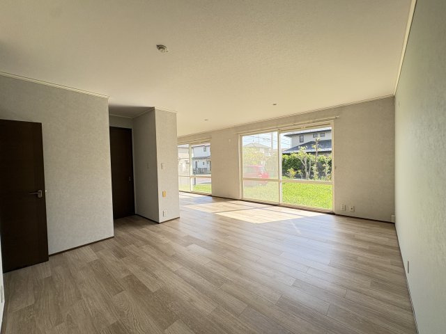 北葛飾郡杉戸町高野台西３丁目の一戸建ての居間・リビング