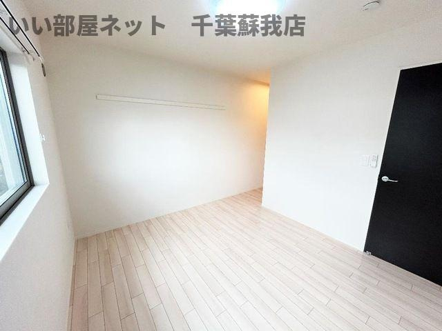 （仮称）千葉市中央区大森町新築アパートの洋室|収納もある玄関です