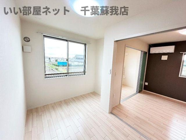 （仮称）千葉市中央区大森町新築アパートの洋室|スペースが確保できる洗面所です